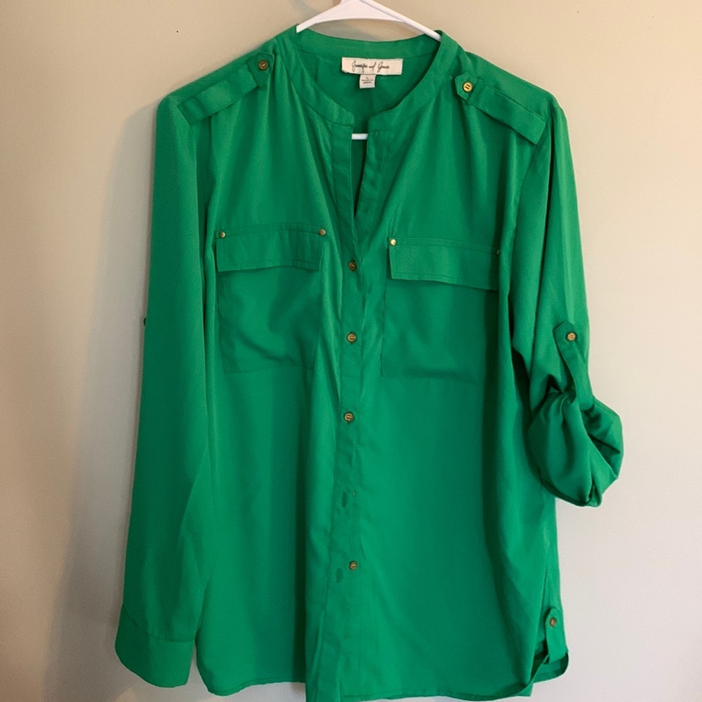Kelly green Jennifer and Grace L blouse.